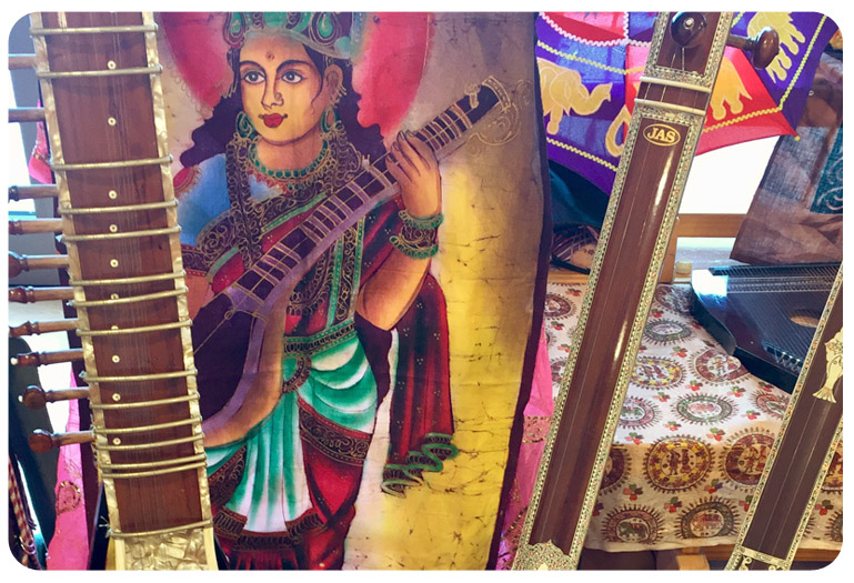 INDIA - music workshops for schools by Earthsong