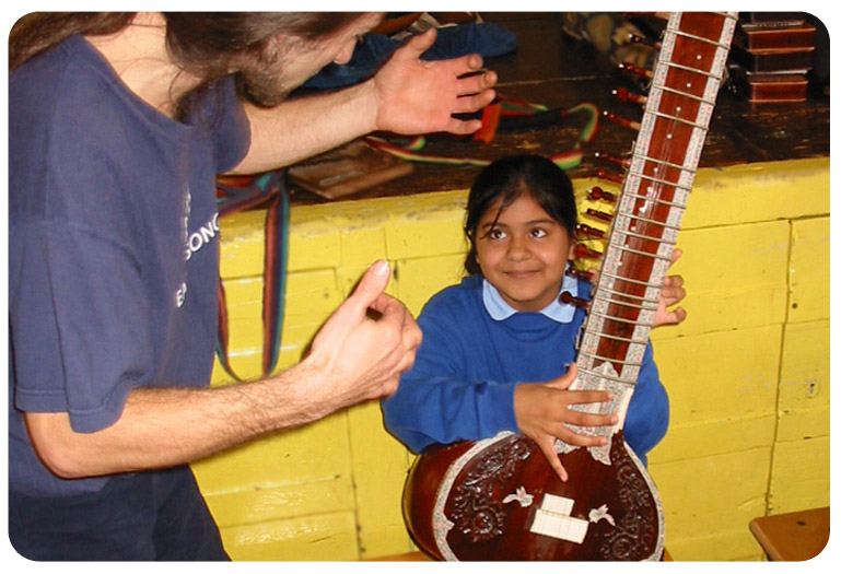 INDIA - music workshops for schools by Earthsong