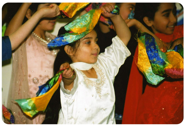 INDIA - music workshops for schools by Earthsong