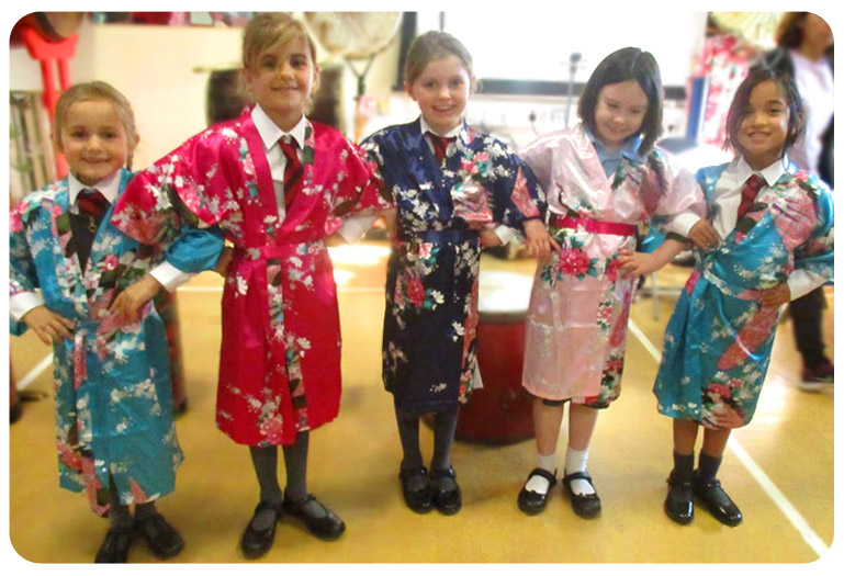 JAPAN - music workshops for schools by Earthsong
